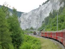 Rheinschlucht am Bahnhof Valendas-Sagogn