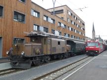 Bf Davos Platz neben regulären Pendelzug nach Filisur