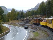 Parallelfahrt neben der Straße zw Bernina Suot und Morteratsch