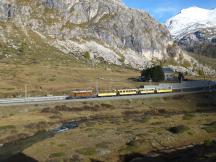 zwischen Diavolezza und Lagalb neben dem Ova da Bernina (Berninabach)