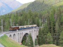 auf dem Inn-Viadukt bei Cinuos-chel-Brail