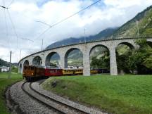 unter dem Kreisviadukt bei Brusio