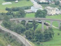 unter dem Kreisviadukt bei Brusio