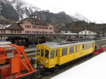 ABe 4/4 I #30 (Bj 1911), im Hintergrund der Bf Pontresina