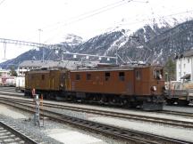 Ge 4/6 #353 (Bj 1914), dahinter Ge 2/4 #222 (Bj 1913) in Samedan