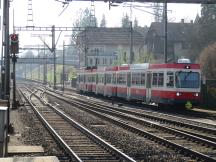 südlich des Bf Liestal verläuft die Strecke parallel zu den Gleisen der SBB