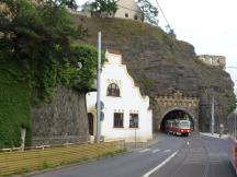 Tunnel unter der Libušina lázeň, Fahrtrichtung Vozovna Kobylisy