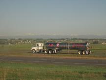 östlich von Denver, Colorado, im Hintergrund bereits die Rocky Mountains erkennbar