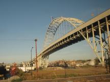 Fremont Bridge über Willamette River nördlich von Portland, OR