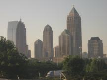 Blick von der Bahnstrecke auf Atlanta, Georgia