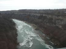 Niagara River - Grenzfluss zwischen Kanada (links) und USA (rechts)