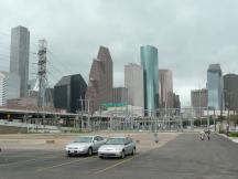 Ausblick vom Bahnhof auf die Skyline von Houston, Texas