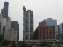 Green Line auf der Lake Street westlich dem Chicago River