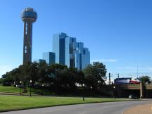 Trinity Railway Express an der Union Station Dallas