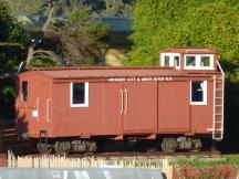 Crescent City & Smith River Railroad an den Fairgrounds in Crescent City, CA