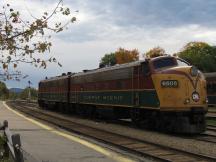 Doppellok am Bahnhof North Conway