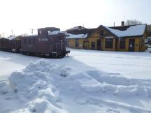 Caboose im Bahnhof Chama, NM - im Winter kein Betrieb