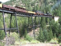 Ausflugszug auf der Devil's Gate High Bridge, Fahrtrichtung Silver Plume