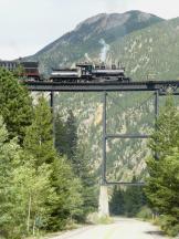 Ausflugszug auf der Devil's Gate High Bridge, Fahrtrichtung Silver Plume