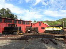 ganz rechts: Sierra Railway Alco No. 613 (Bj 1953)