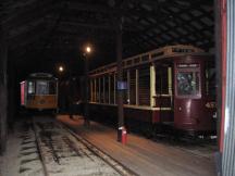 links Wagen 1602 aus New Haven, CT (Bj 1911), rechts Wagen aus New York City