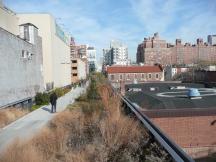 Trasse des High Line Parks westlich der 10th Ave