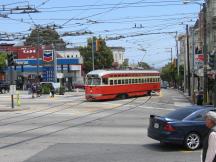 PCC in den Farben der Boston Elevated - Abfahrt Endstelle Castro