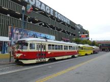 PCC in den Farben von Dallas (TX) an der Endstelle Fisherman's Wharf