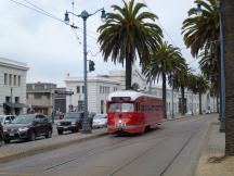 PCC in den Farben der Pacific Electric auf dem Embarcadero