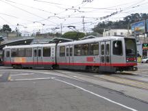 West Portal Station, Linie L vom Depot Balboa Park kommend Richtung Zoo