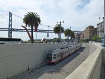 Tunnelrampe Folsom & The Embarcadero - im Hintergrund die Oakland Bay Bridge