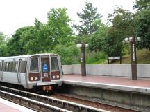 Blue Line an der Station Arlington Cemetery